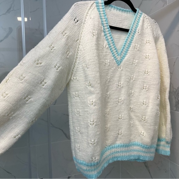 Hand Knit Oversized White Vneck Varsity Style Sweater - Picture 5 of 7